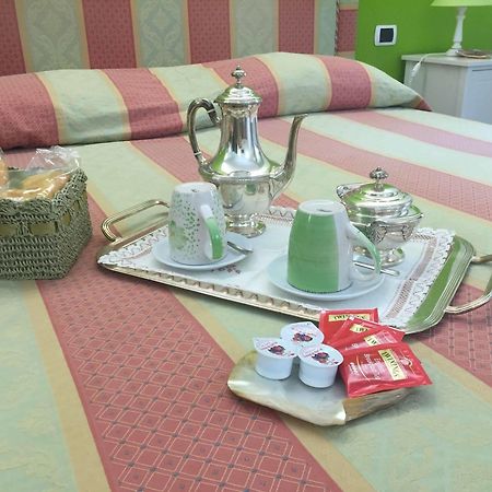 Il Colonnato Bed & Breakfast Рим Екстериор снимка