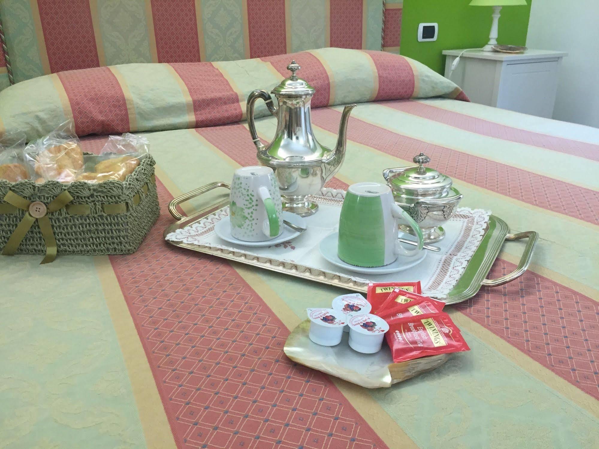 Il Colonnato Bed & Breakfast Рим Екстериор снимка